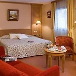 Le Rapp Hotel 4*