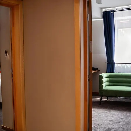 Le Rapp ホテル 4*