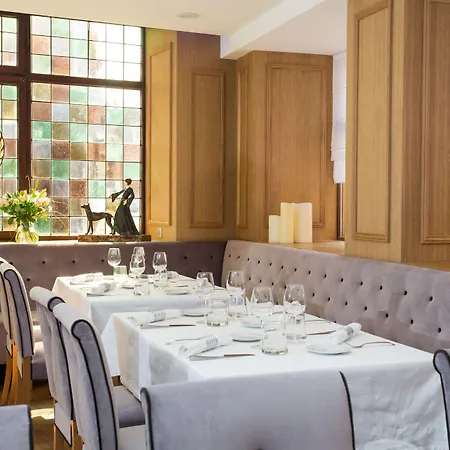 Hotell Le Rapp Colmar