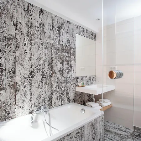 Hotel Le Rapp 4*
